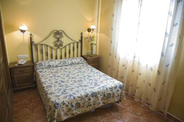 Guest room and interior view 3